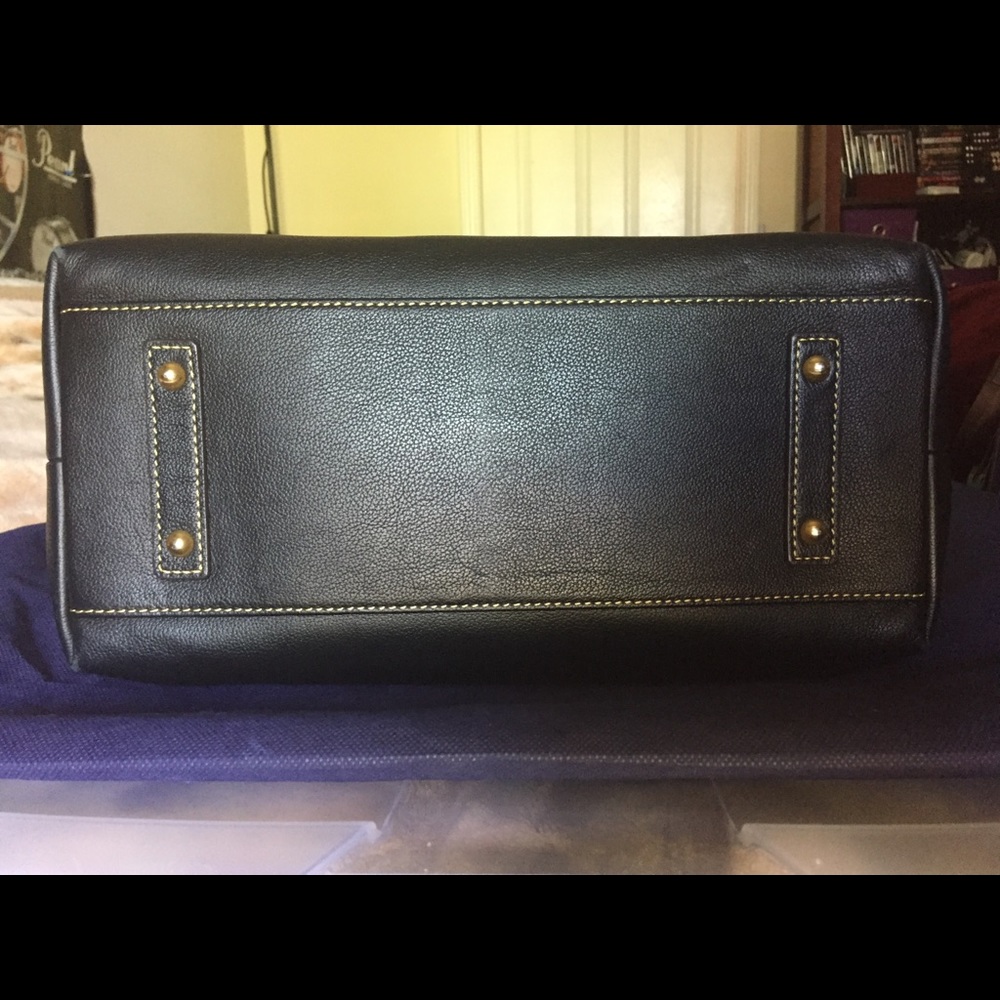 ***SOLD*** Dooney & Bourke Sophie Hobo - Picture 3 of 8
